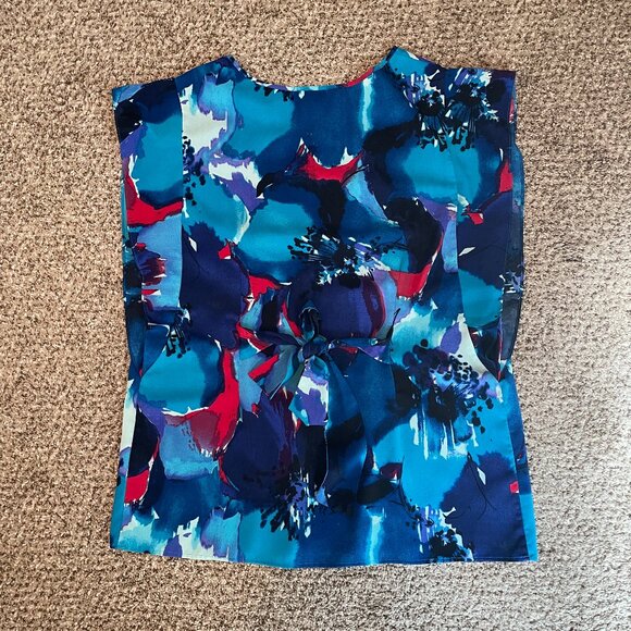 Size Large Daisy Fuentes cobalt blue empire waist top with ties in back - Picture 6 of 11